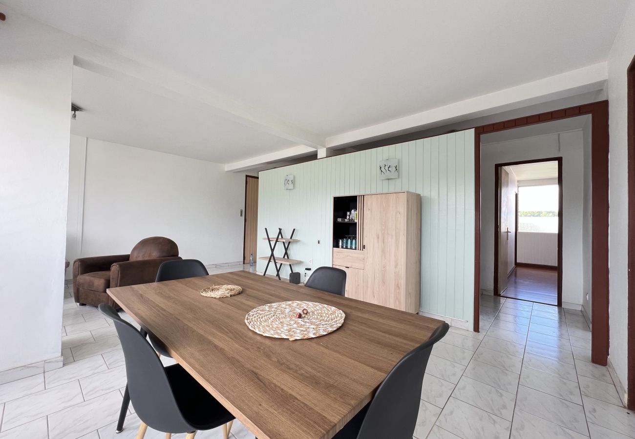 Apartment in Fort-de-France - Le Sunset : 6p - vue montagne & mer / parking
