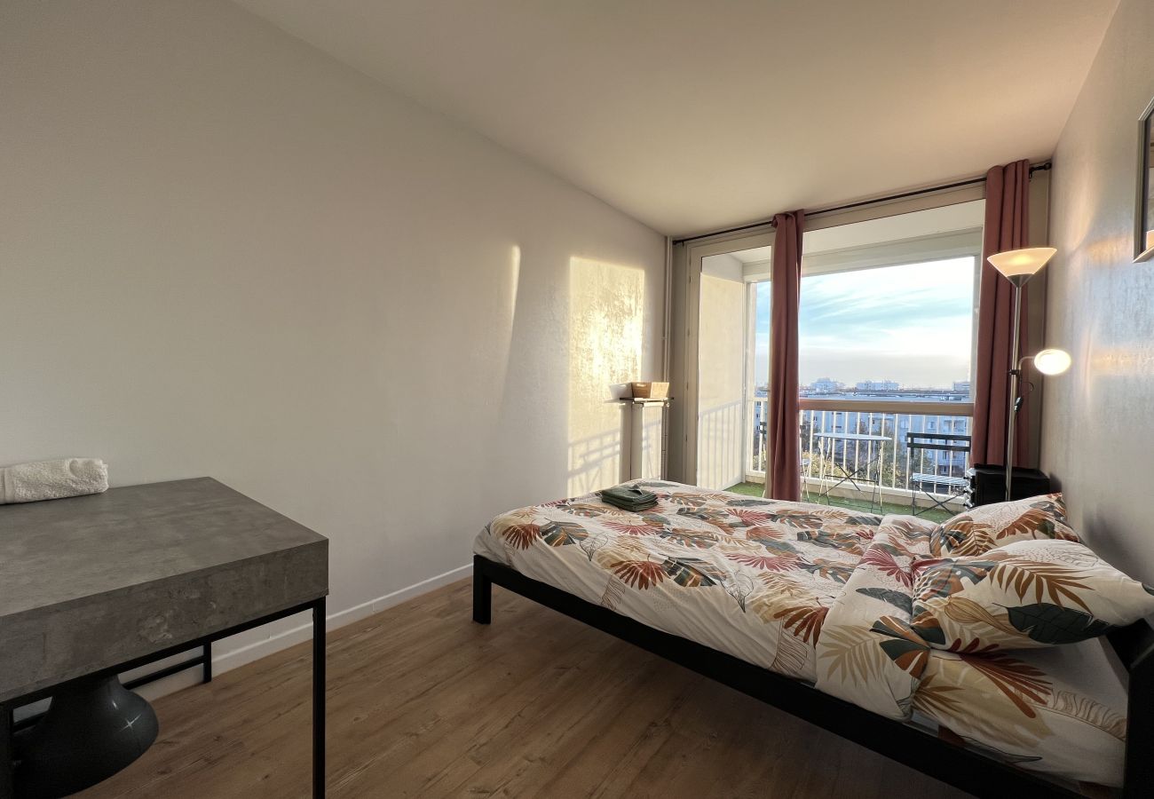 Apartment in Toulouse - L’Artiste - Lumineux - 6p - Balcon / Wifi / Métro
