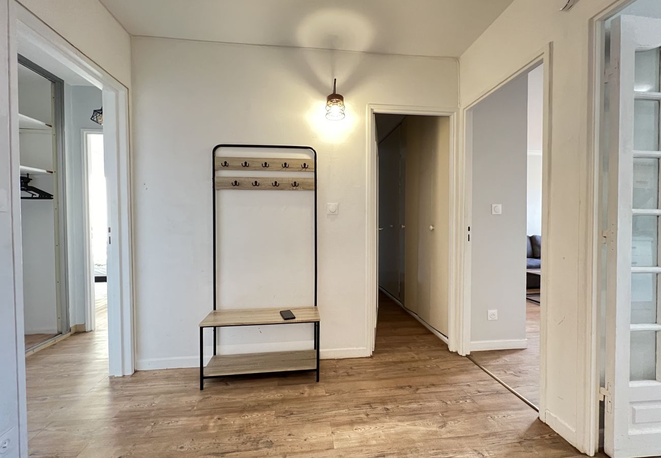 Apartment in Toulouse - L’Artiste - Lumineux - 6p - Balcon / Wifi / Métro