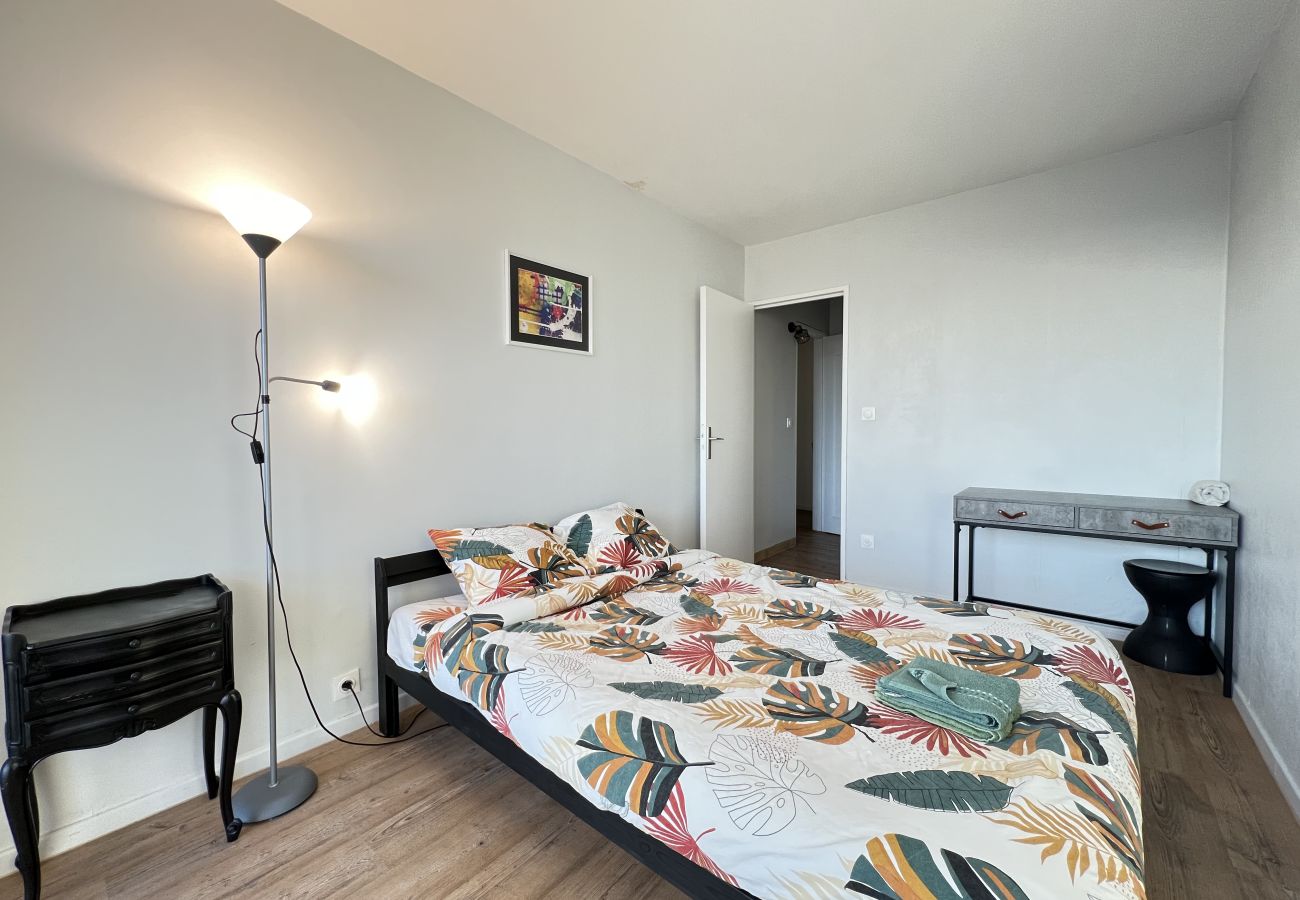 Apartment in Toulouse - L’Artiste - Joli T4 avec Balcon