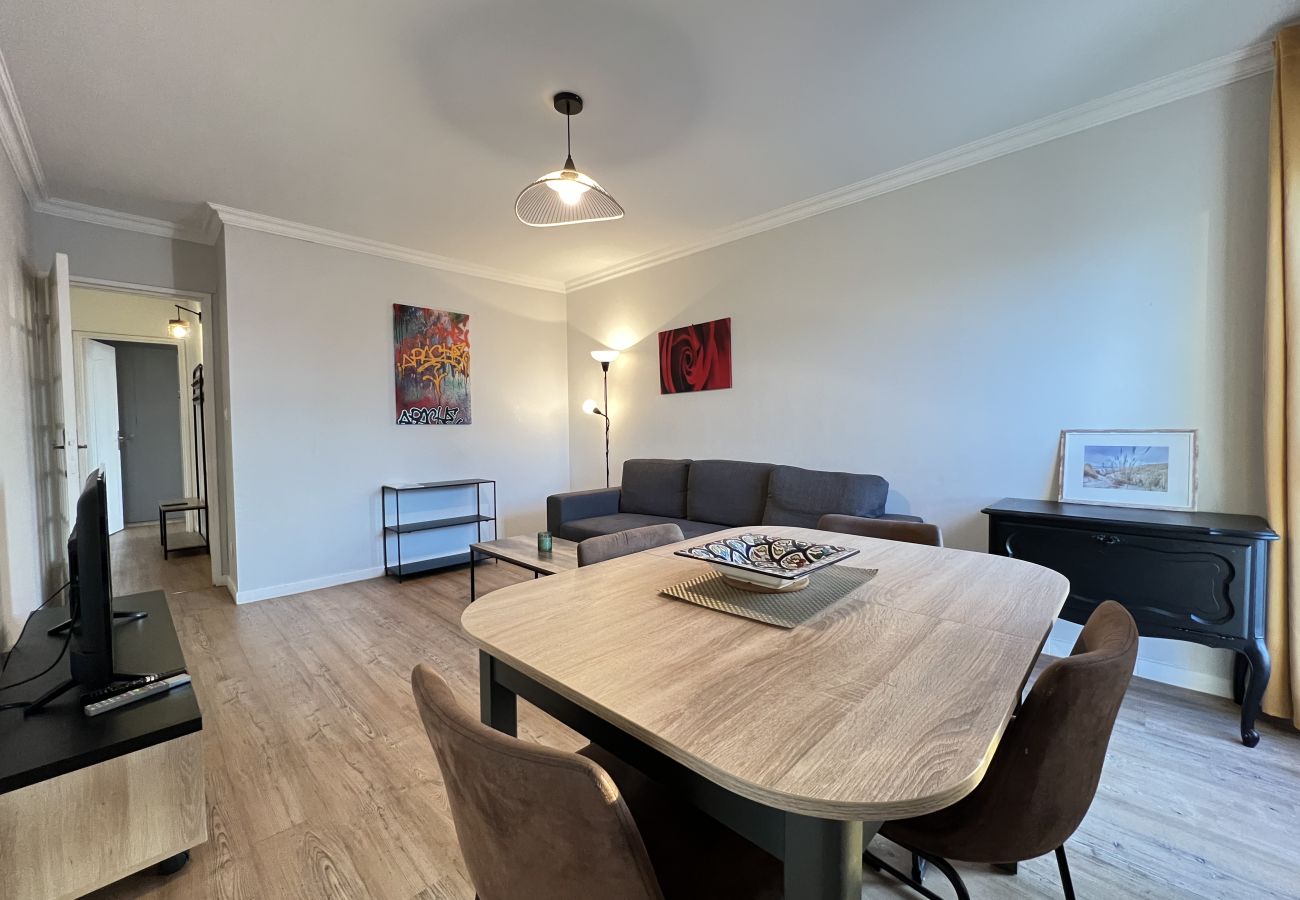 Apartment in Toulouse - L’Artiste - Lumineux - 6p - Balcon / Wifi / Métro