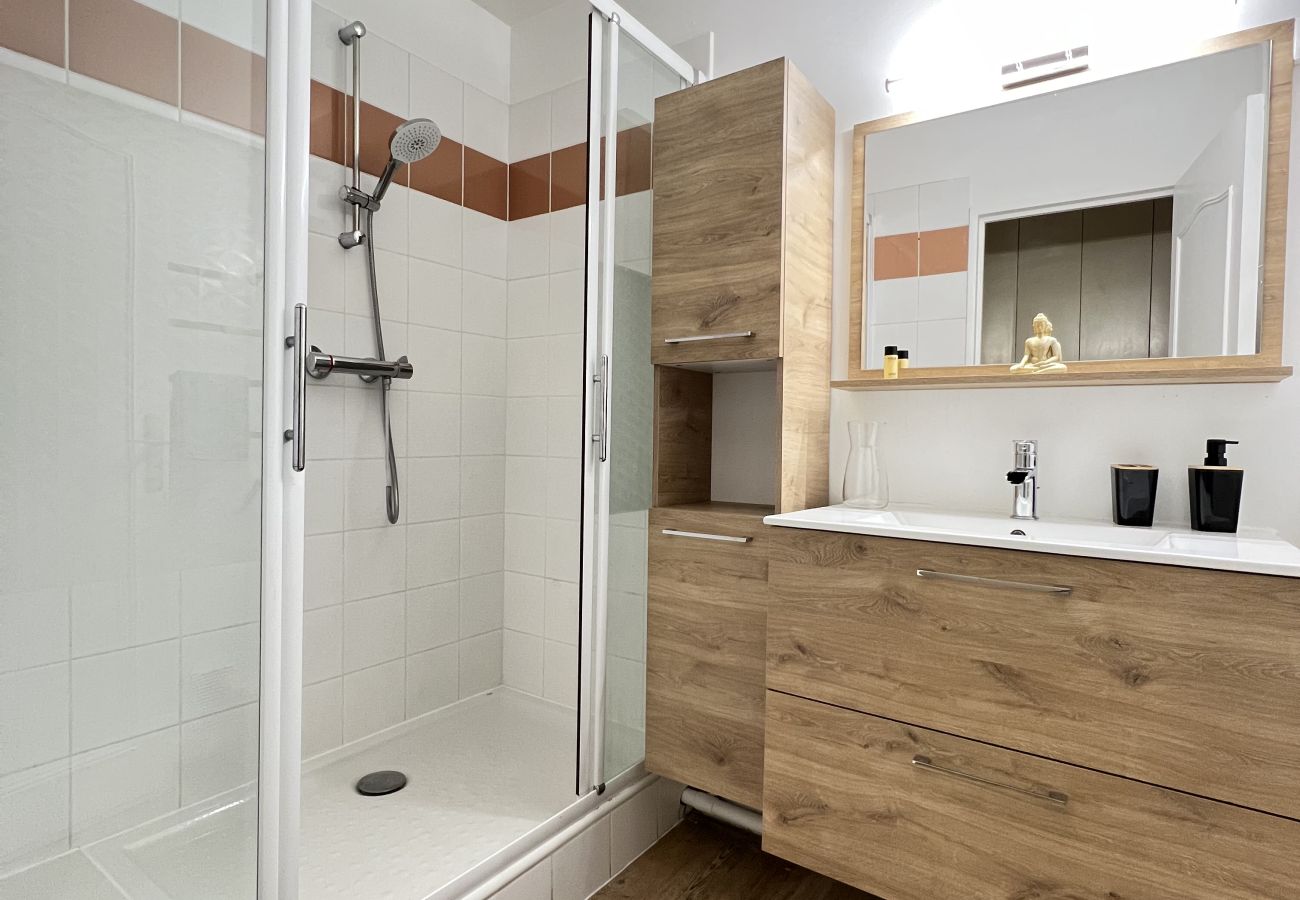 Apartment in Toulouse - L’Artiste - Lumineux - 6p - Balcon / Wifi / Métro