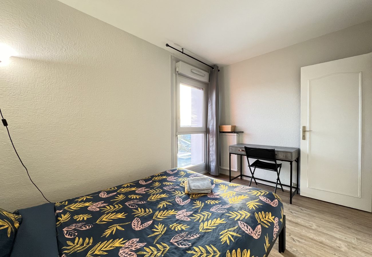 Apartment in Toulouse - L’Artiste - Lumineux - 6p - Balcon / Wifi / Métro