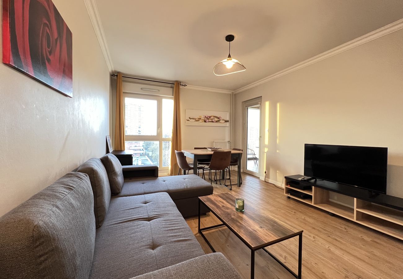 Apartment in Toulouse - L’Artiste - Lumineux - 6p - Balcon / Wifi / Métro