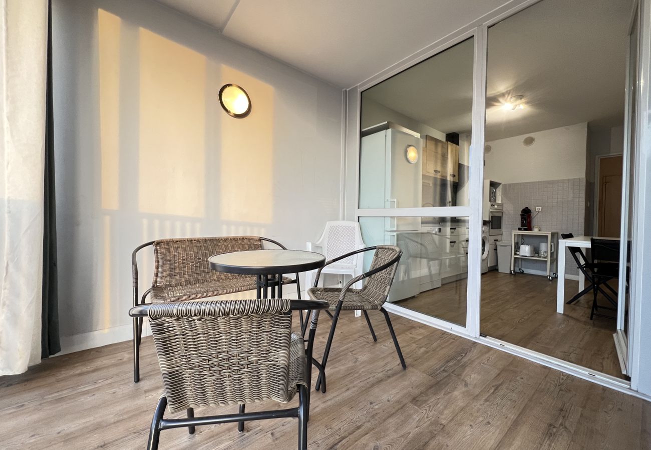 Apartment in Toulouse - L’Artiste - Lumineux - 6p - Balcon / Wifi / Métro