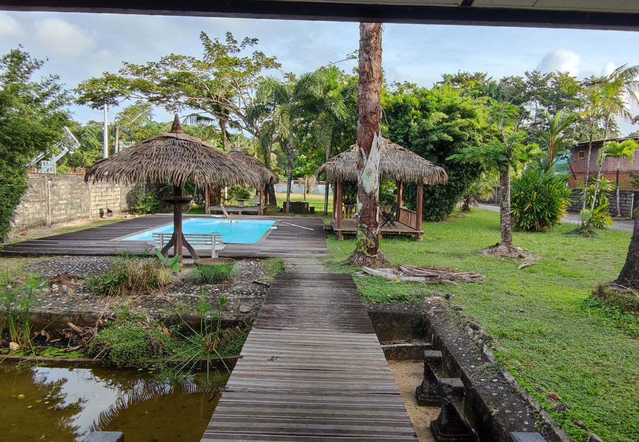 Villa in Matoury - La Villa des Palmiers Bleus - Piscine & Jardin