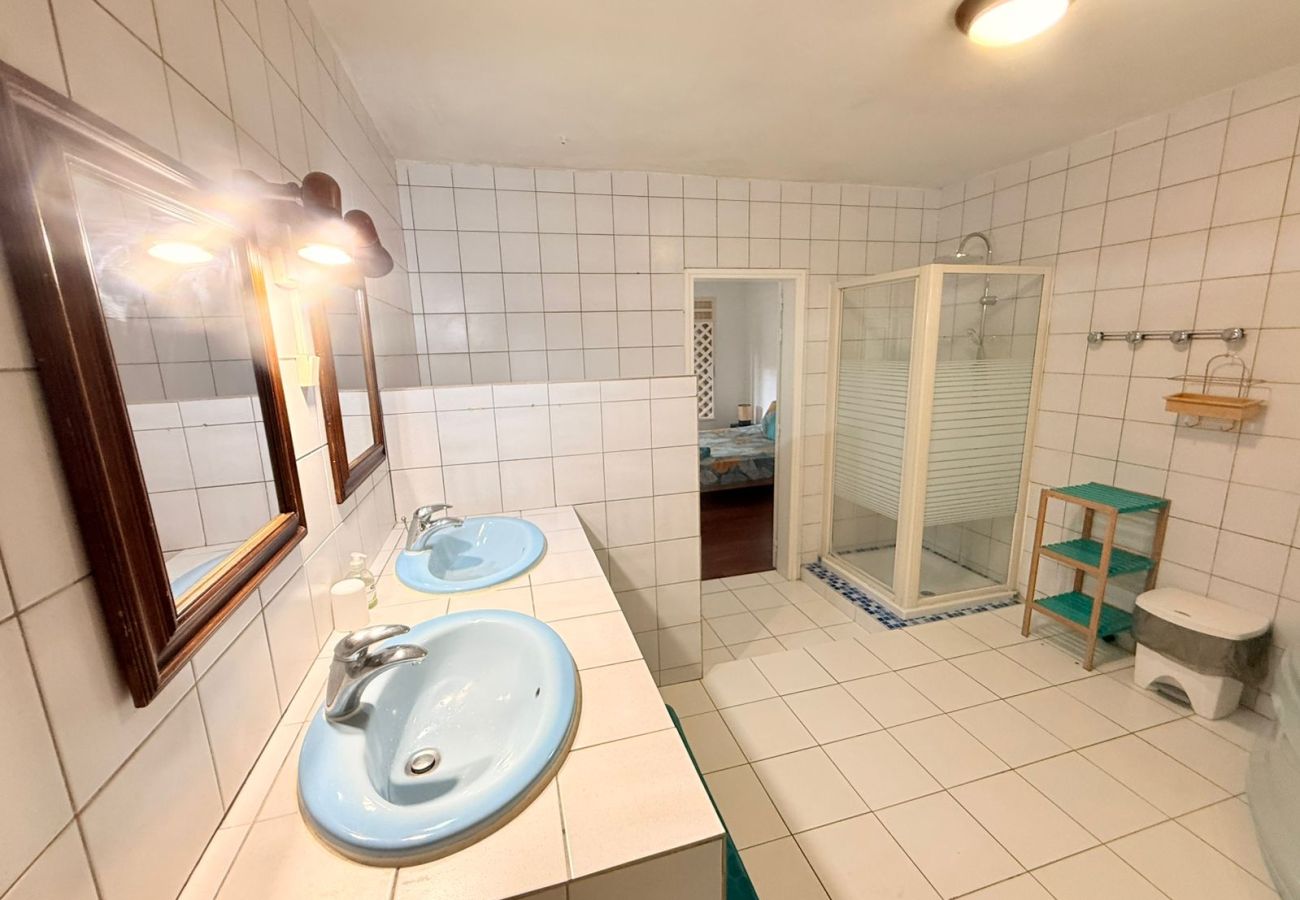 Villa in Matoury - La Villa des Palmiers Bleus - Piscine & Jardin