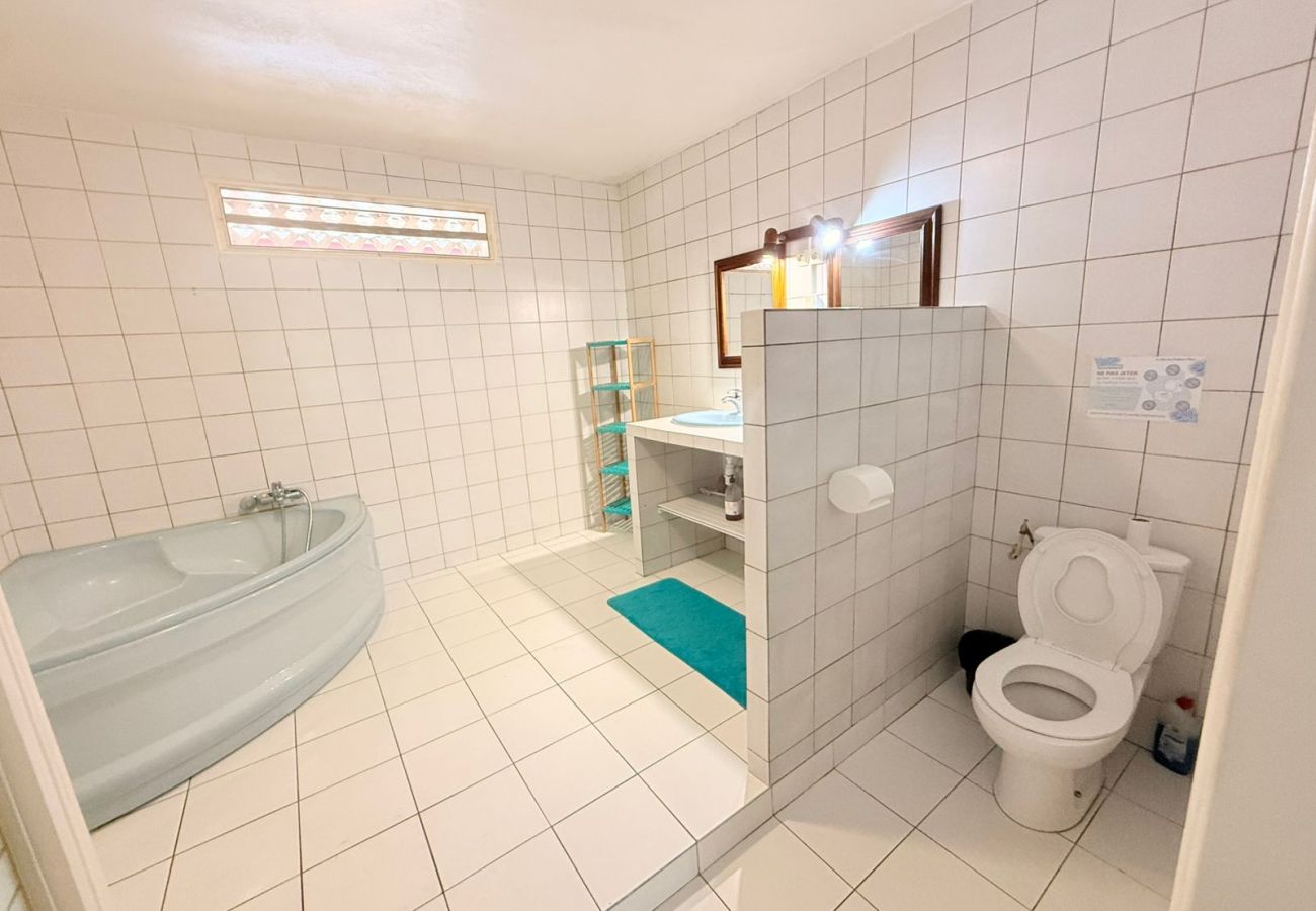 Villa in Matoury - La Villa des Palmiers Bleus - Piscine & Jardin