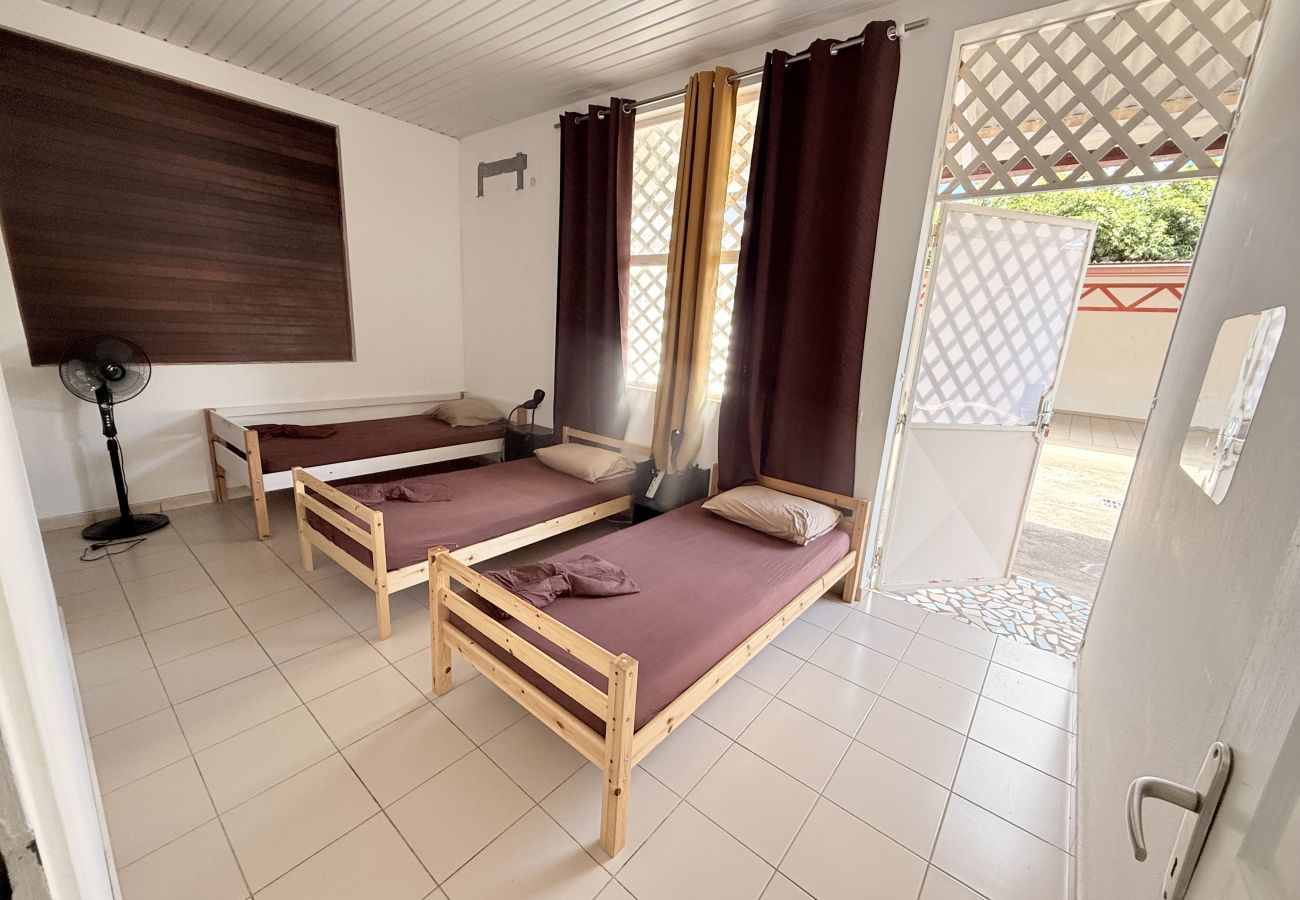 Villa in Matoury - La Villa des Palmiers Bleus - Piscine & Jardin