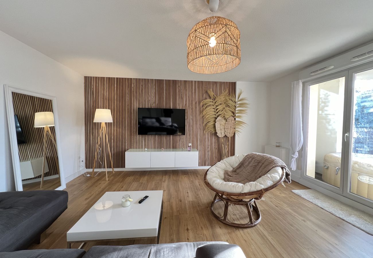 Apartment in Launaguet - L'Idylle - 4p - Cozy - Jacuzzi/Jardin/Parking
