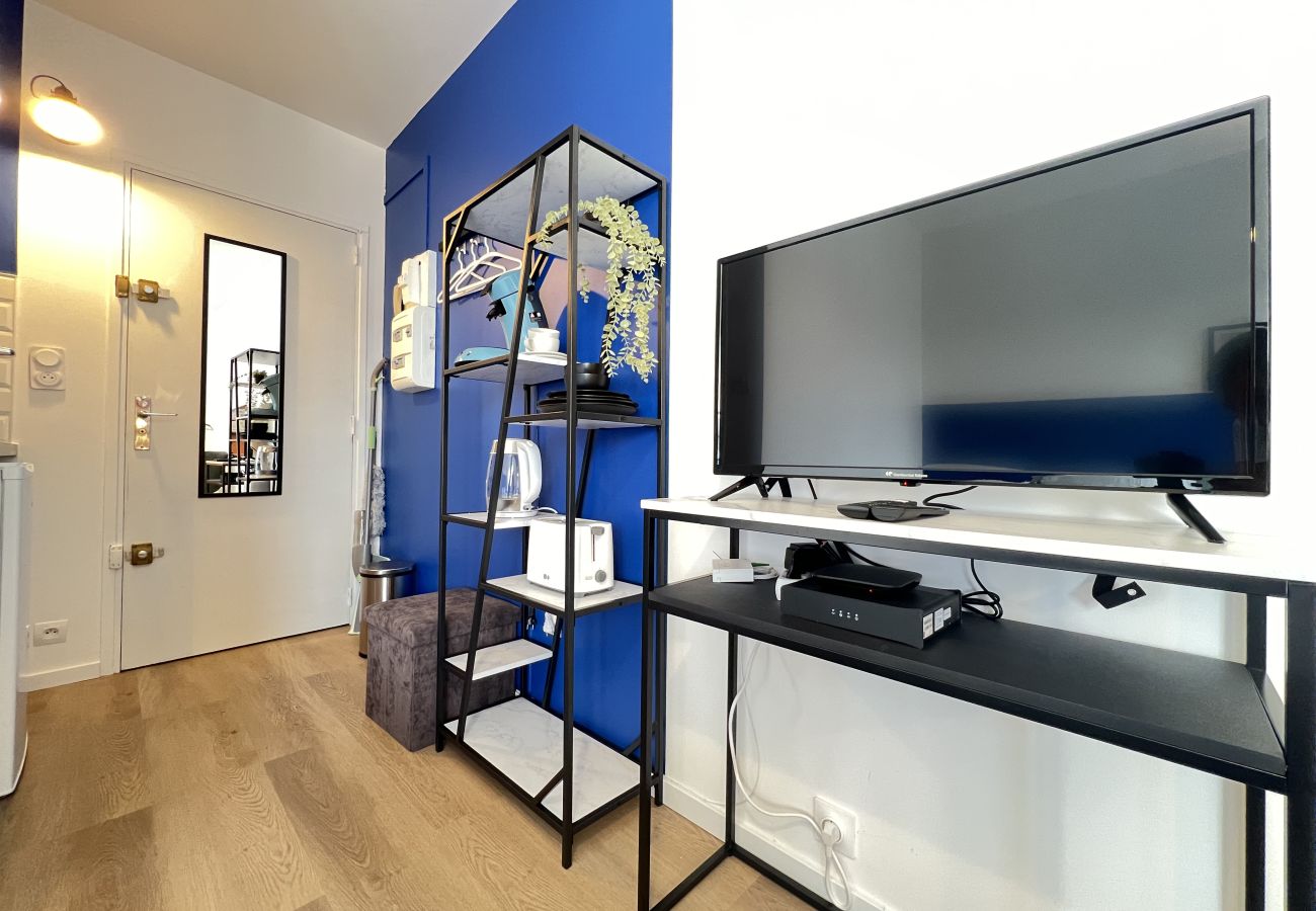 Studio in Toulouse - L'Azur - Studio Cozy proche tram & centre-ville