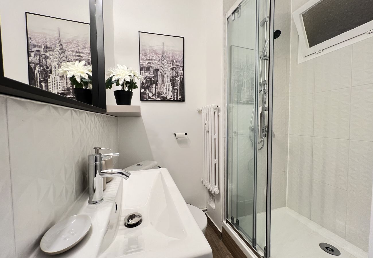 Studio in Toulouse - L'Azur - Studio Cozy proche tram & centre-ville