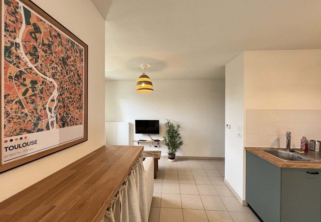 Apartment in Cugnaux - La Perle - 4/6p - Calme & Confortable/ Parking