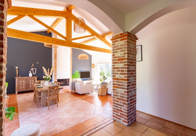 House in Mondonville - La Tendresse - Maison Familliale avec Piscine House in Mondonville - La Tendresse - Maison Familliale avec Piscine