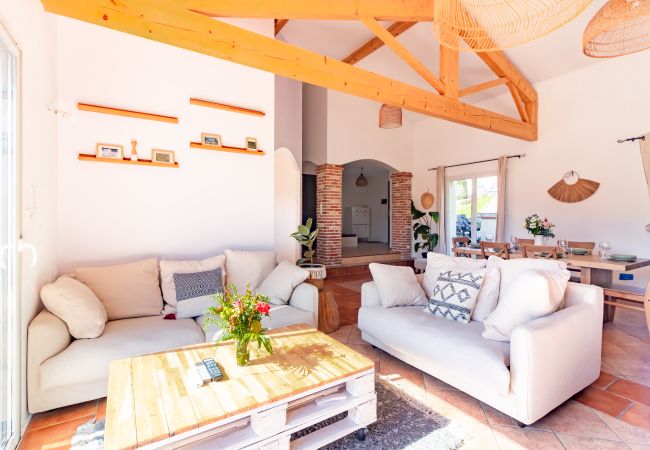 House in Mondonville - La Tendresse - Maison Familliale avec Piscine House in Mondonville - La Tendresse - Maison Familliale avec Piscine