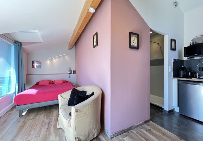 Studio in Toulouse - RN88 - Air-conditioned Studio near the city center!