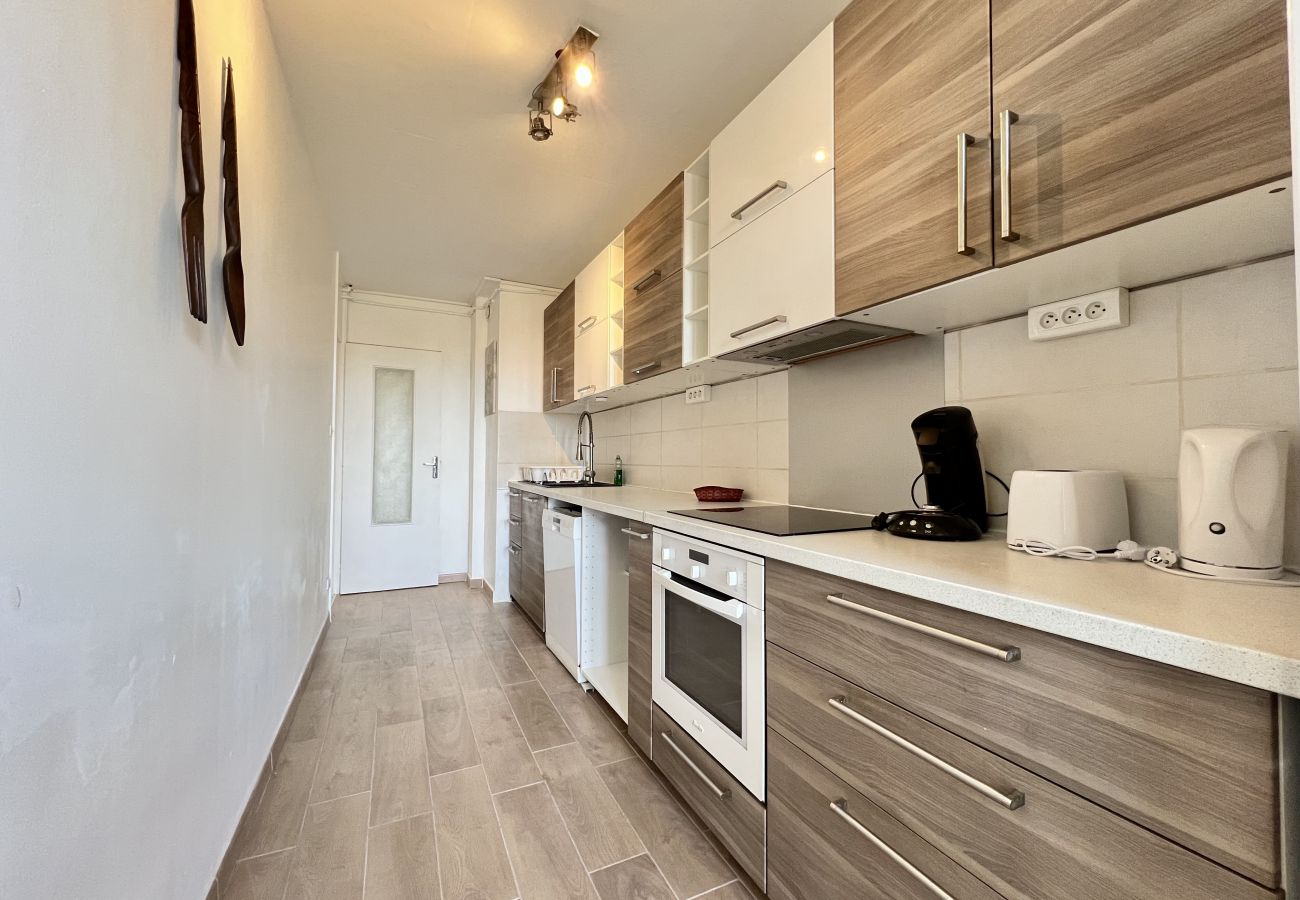 Apartment in Toulouse - L'Evasion - Spacieux 6p - Proche Métro