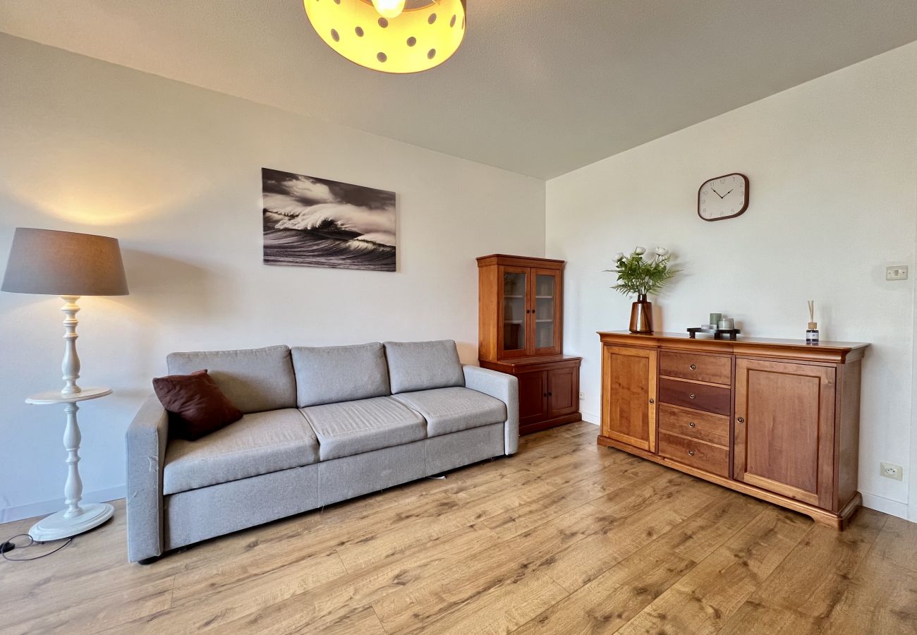 Apartment in Toulouse - L'Evasion - Spacieux 6p - Proche Métro