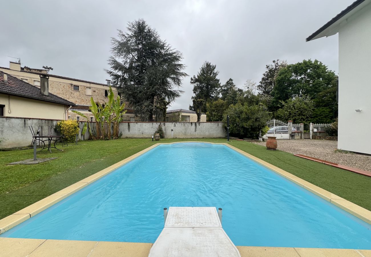House in Boussens - L'Escapade, 6p - Maison Familiale - Piscine/Jardin