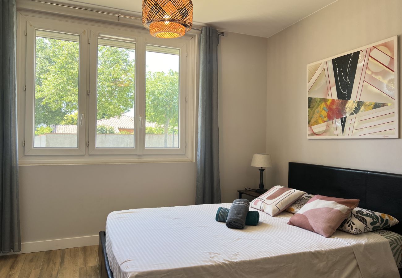 Studio in Toulouse - Le Catalan - Studio Cosy, climatisé avec Parking