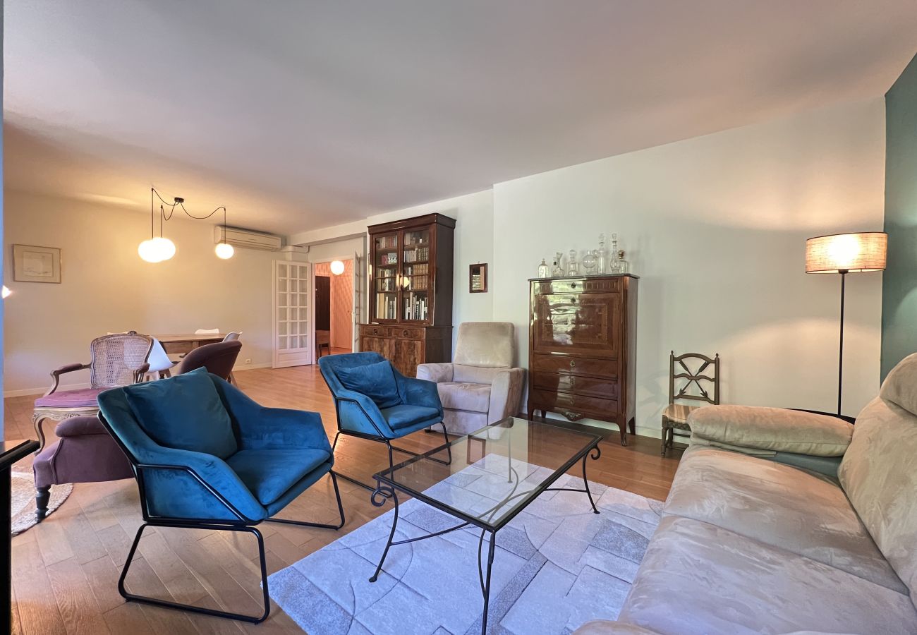 Apartment in Toulouse - Le Tower au coeur de Toulouse avec Parking et vue
