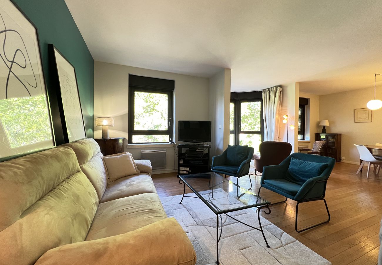 Apartment in Toulouse - Le Tower au coeur de Toulouse avec Parking et vue