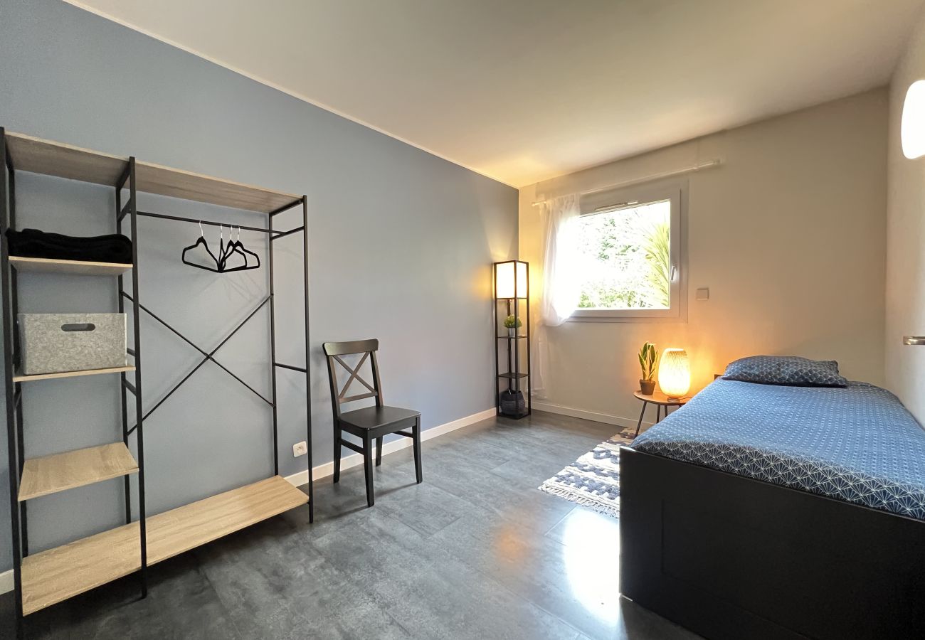 House in Frouzins - La Joviale, jolie maison avec Piscine & Jardin