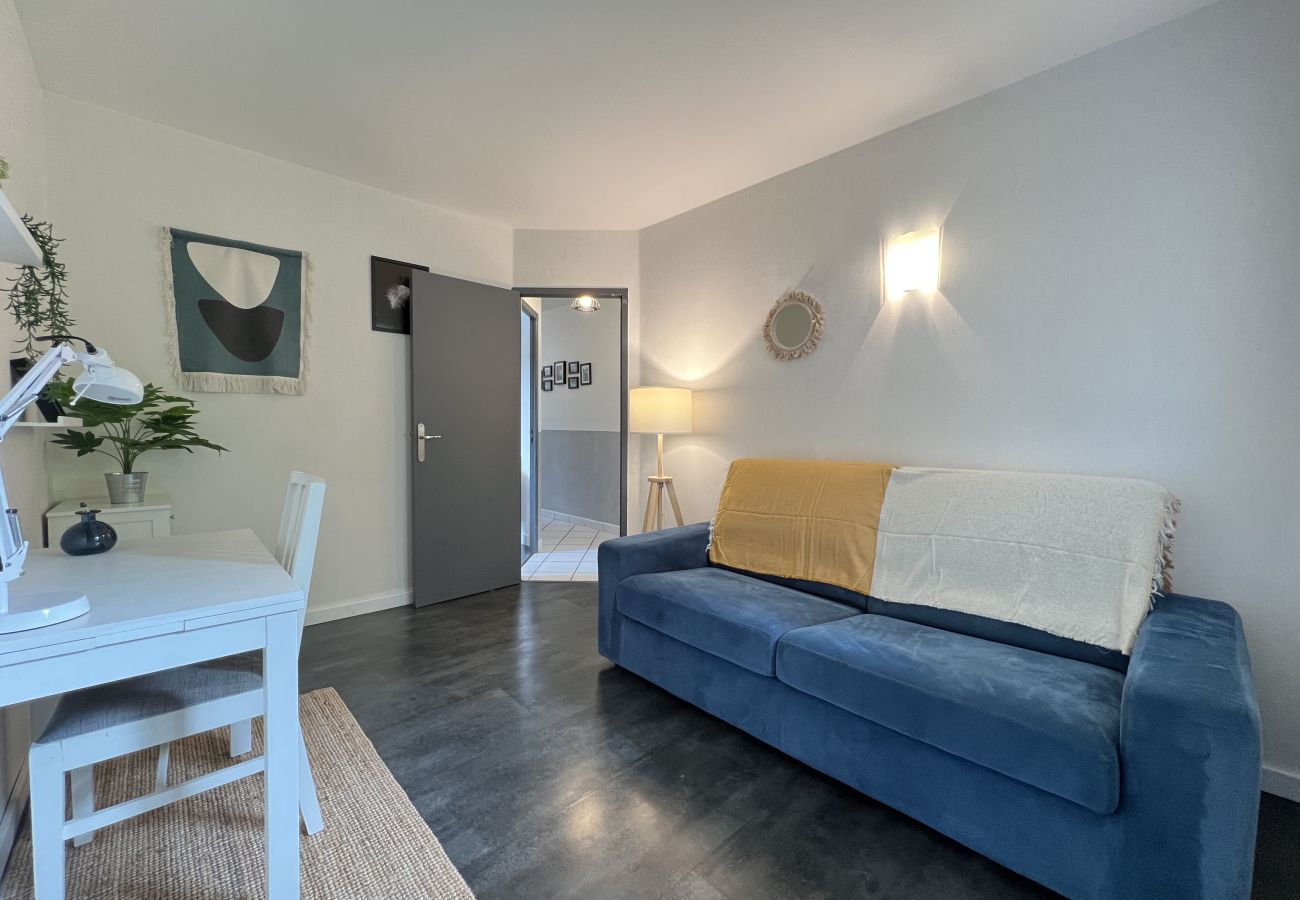 House in Frouzins - La Joviale, jolie maison avec Piscine & Jardin