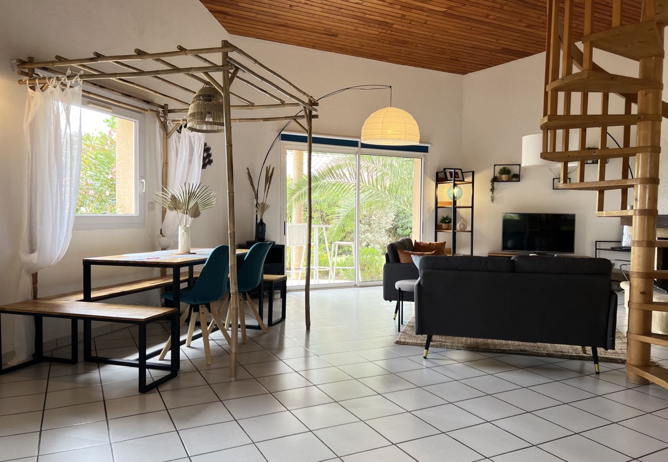 House in Frouzins - La Joviale, jolie maison avec Piscine & Jardin