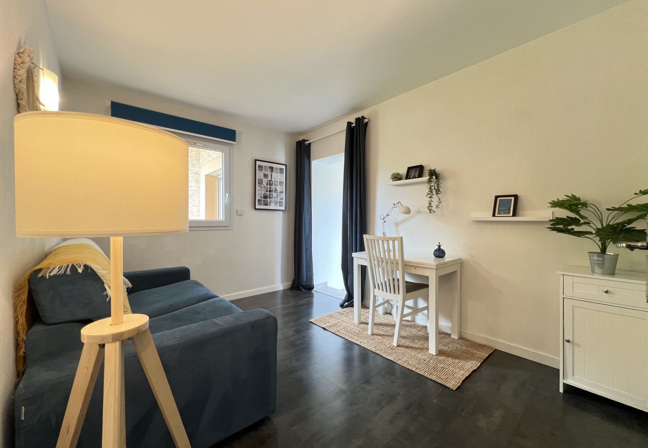 House in Frouzins - La Joviale, jolie maison avec Piscine & Jardin