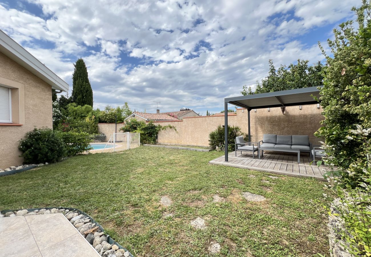 House in Frouzins - La Joviale, jolie maison avec Piscine & Jardin