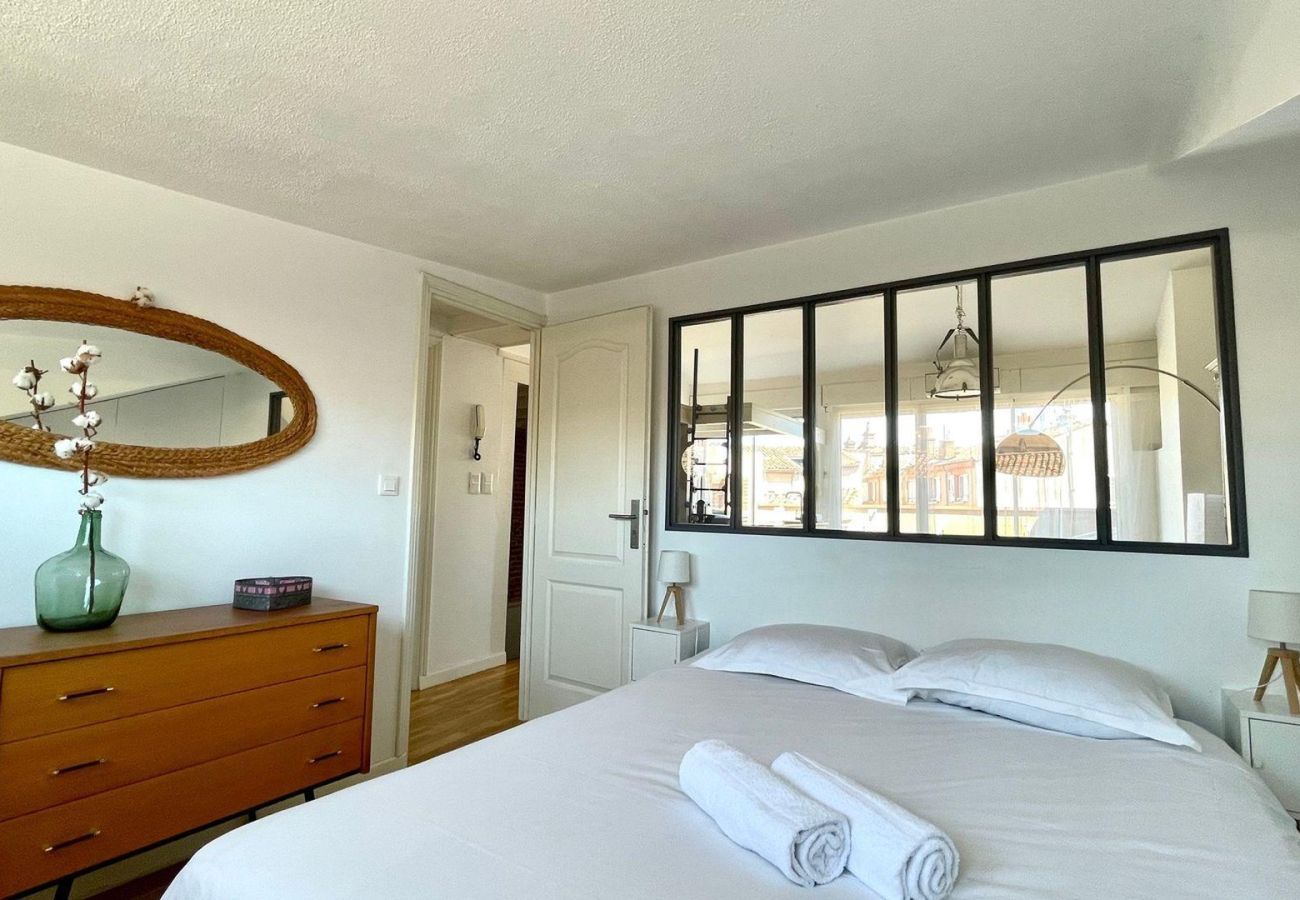 Apartment in Toulouse - Jacobin - Hypercentre, Rooftop, Parking & Clim