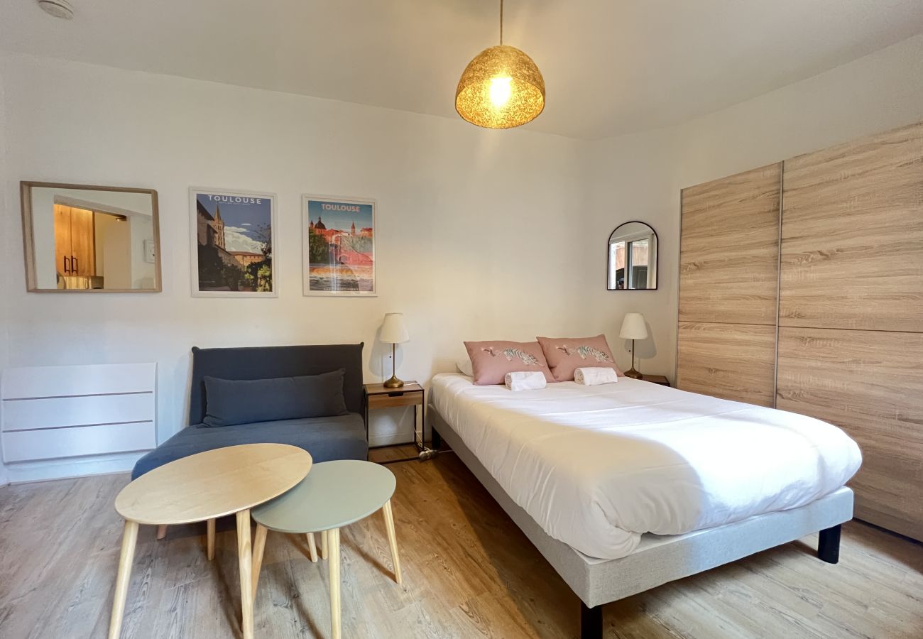 Apartment in Toulouse - Le Pastel - 2p - Halle aux Grains
