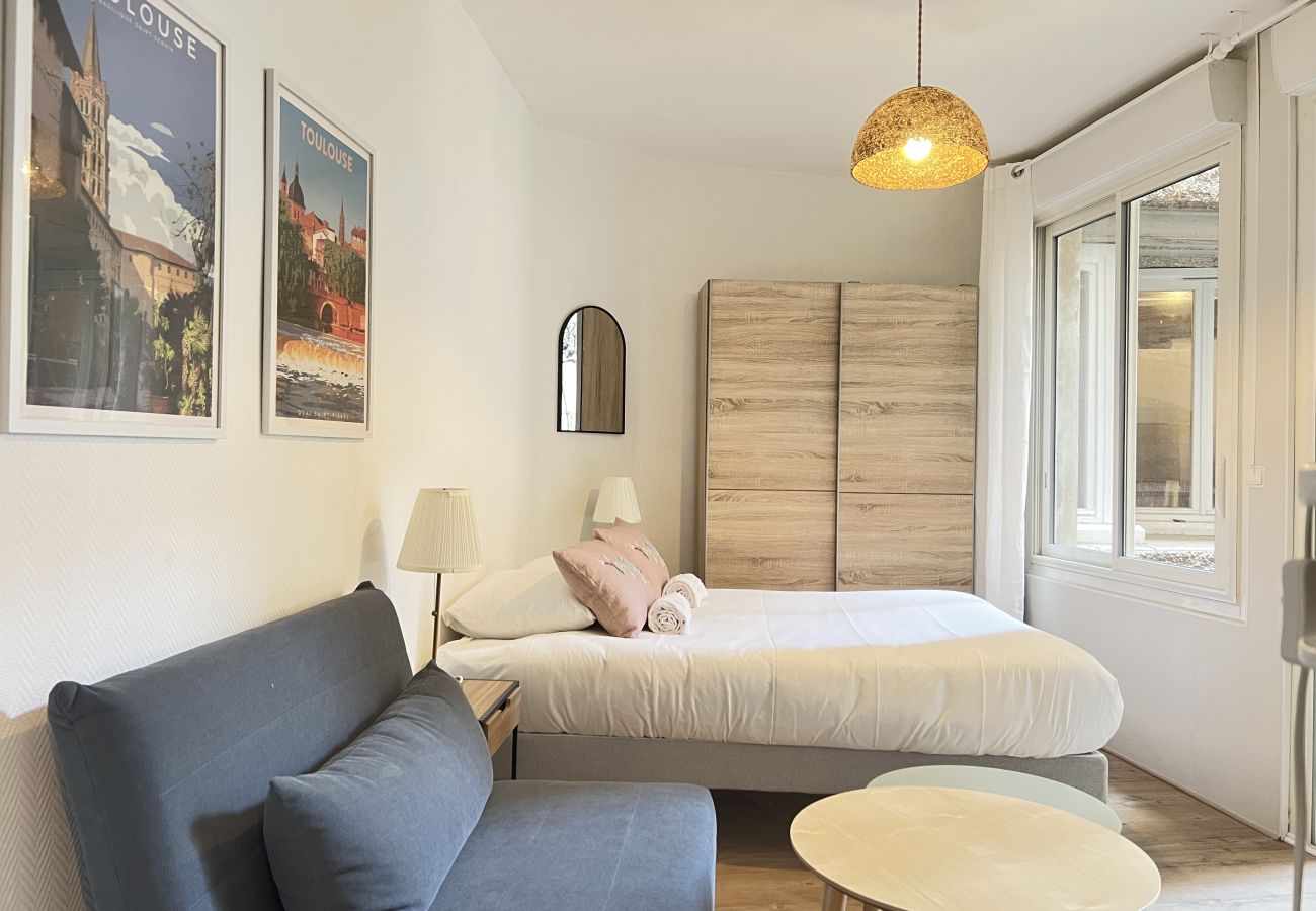 Apartment in Toulouse - Le Pastel - 2p - Halle aux Grains